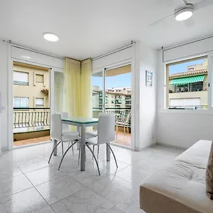 Hauzify I Estrella Apartamento